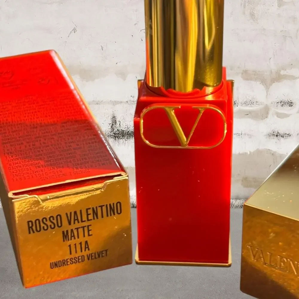 Rosso Valentino Matte Lipstick in 111A Undressed Velvet NIB